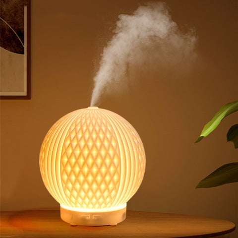 2-in-1 Essential Oil Diffuser & Air Humidifier – USB-Powered Aroma Mist for Home & Office (موزع الزيوت العطرية وجهاز ترطيب الهواء)